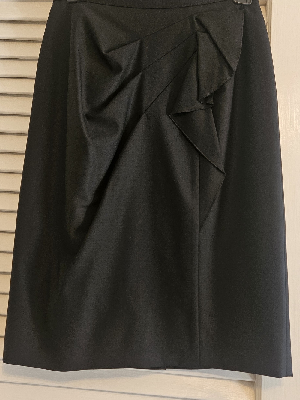 Elie Tahari Black Pencil Skirt with Draped Ruffle Size 0